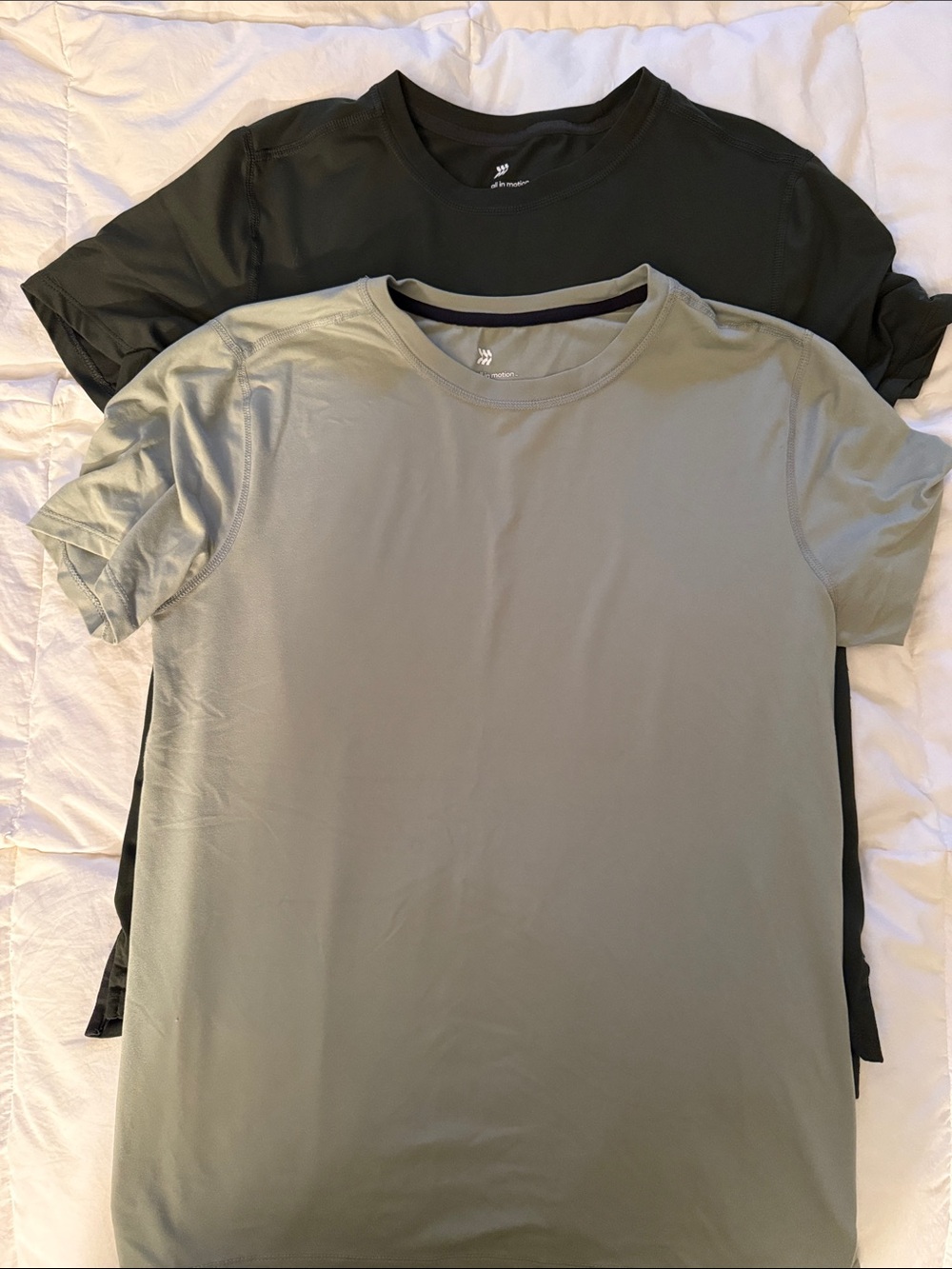 all in motion Men's Short Sleeve Crew Neck T-Shirts in Olive & Forest Green